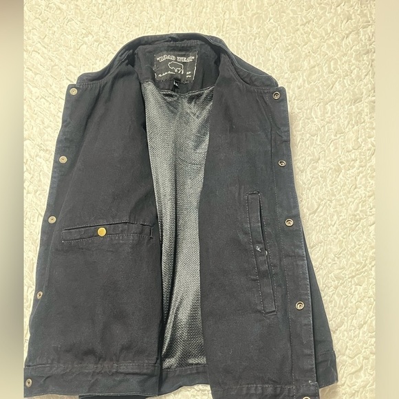 BUFFALO OUTDOORS ROAD WEAR CONCEAL AND CARRY VEST SIZE 2 XL - Picture 7 of 12